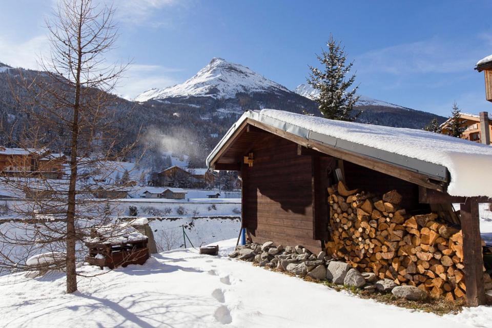 Auberge de Jeunesse HI Val-Cenis Les Champs  Extérieur photo